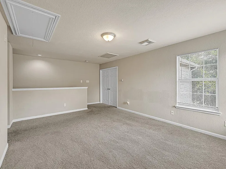 7507 Cypress Edge Dr — Photo 18