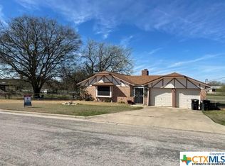 218 Falcon Ln, Kempner, TX 76539