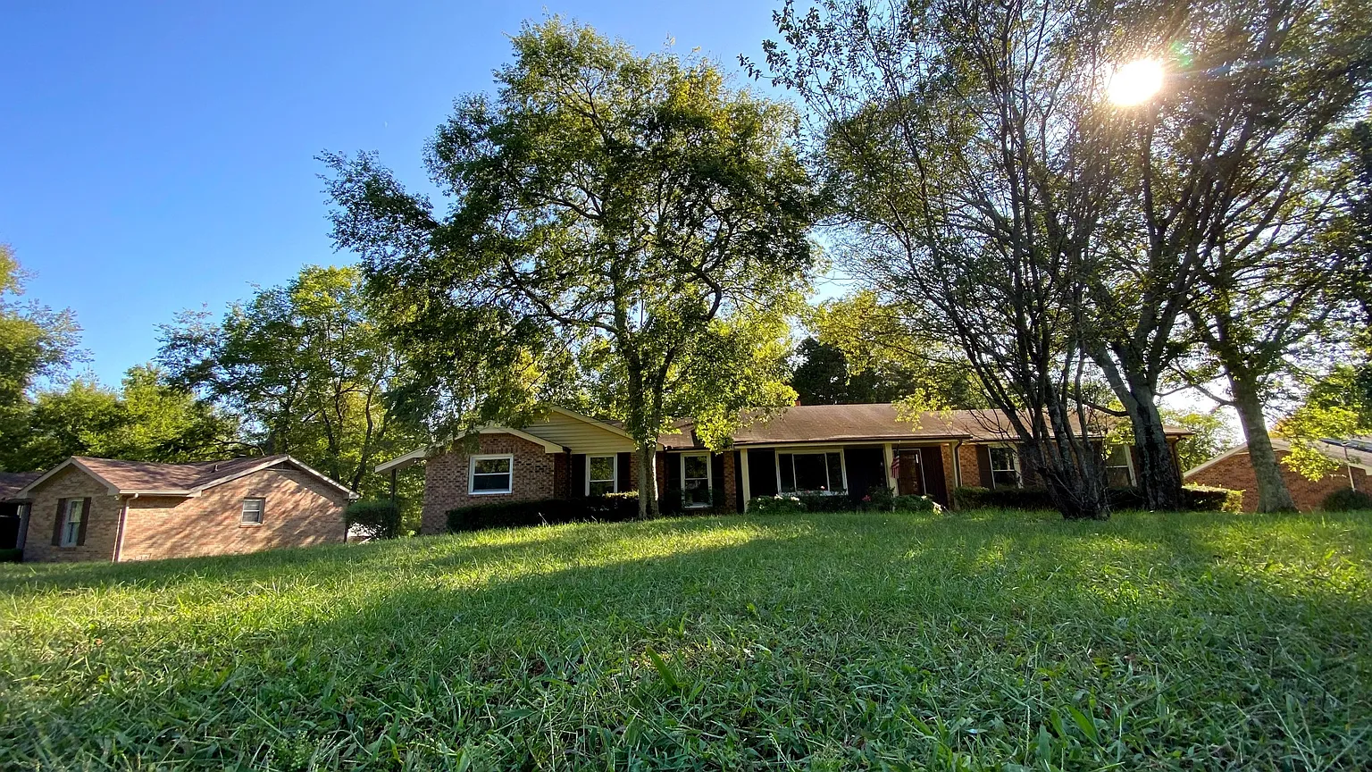 150 Allen Dr photo 1