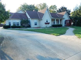 2224 Wisteria Way, Avon, OH 44011