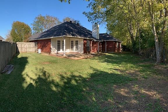 2nd image of 5900 Summerville Ln