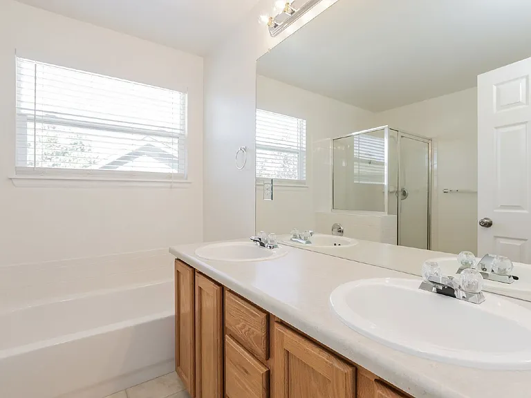 4240 Brookwood Pl — Photo 8