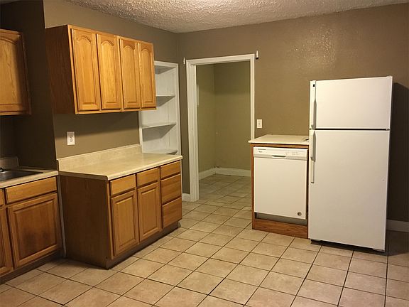4th image of 706 N Burns Rd