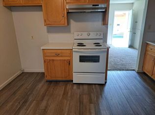 118 Highland Dr #1/2, Bakersfield, CA 93308