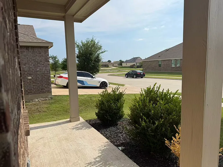 405 Laurenbrooke Dr — Photo 4