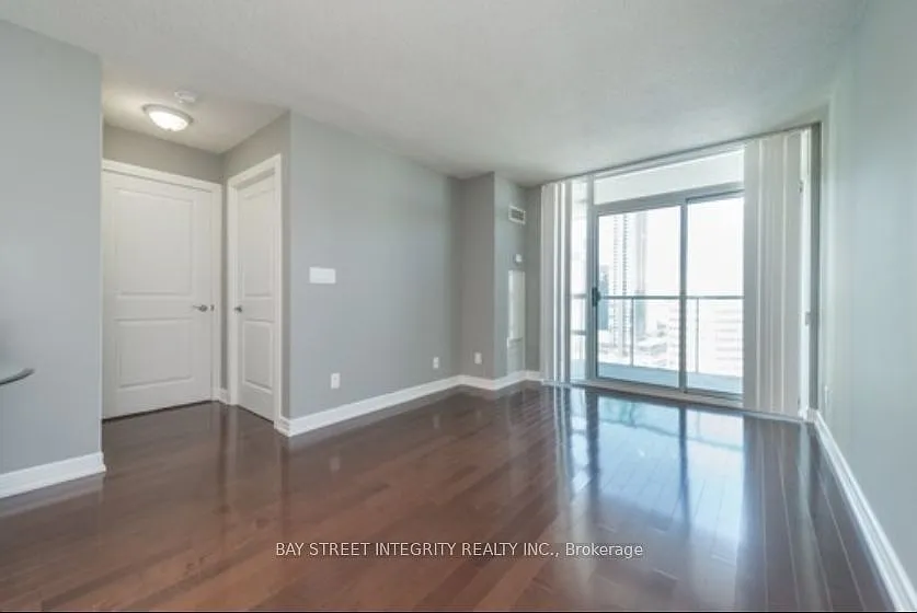 2 bed, $2,500 — Photo 4