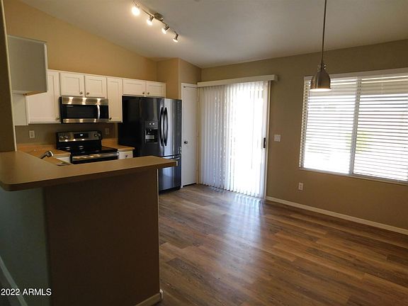 3rd image of 10540 W Irma Ln