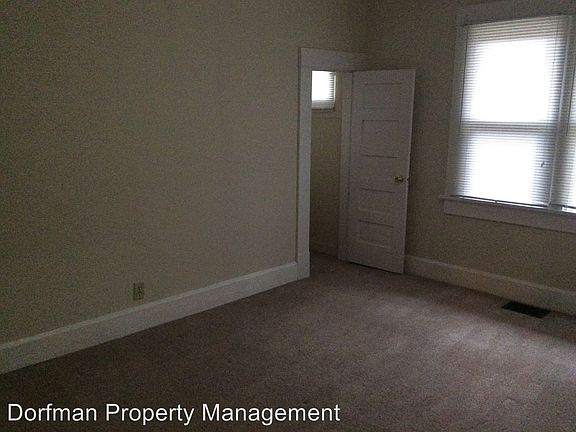 4th image of 4063 N Park Ave