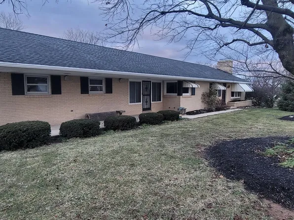 12778 Susquehanna Trl S, Glen Rock, PA 17327