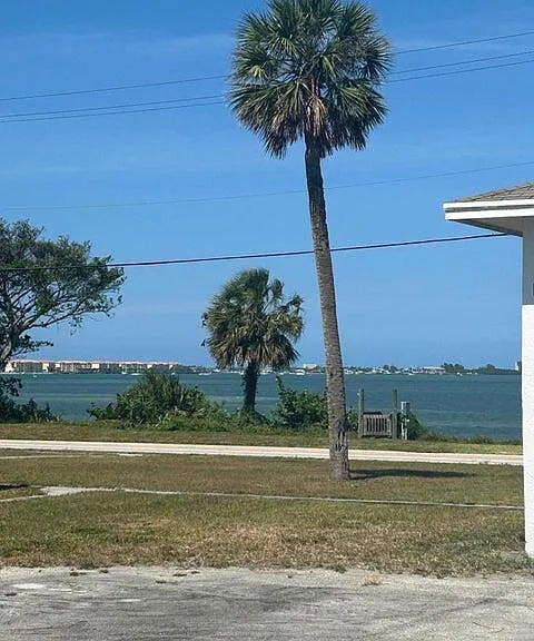 519 S Indian River Dr #2B — Photo 5