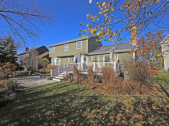 2nd image of 27W203 Waterford Dr
