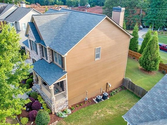 4th image of 310 Rosemont Park Ln