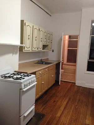 Rented by CENTURY 21 Sunny Gardens Realty, Inc. | media 51