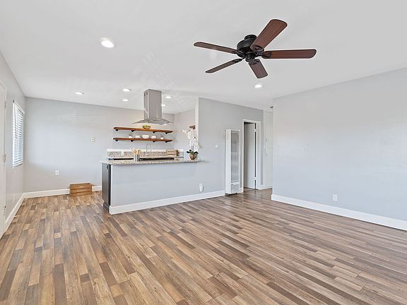 4th image of 25248 Van Leuven St APT 2