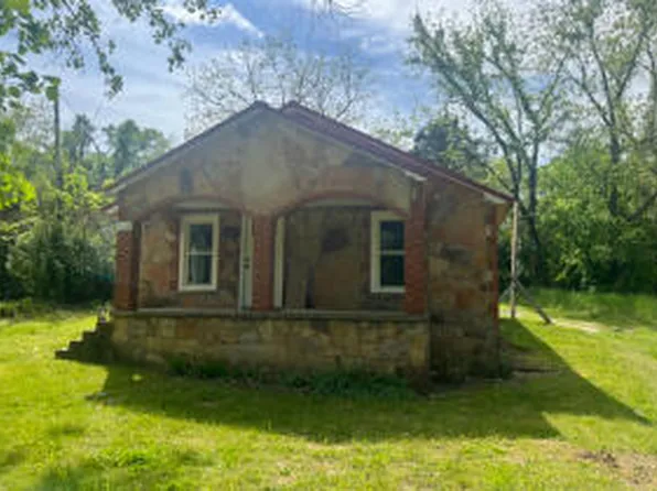 1006 N Cherry St, Harrison, AR 72601