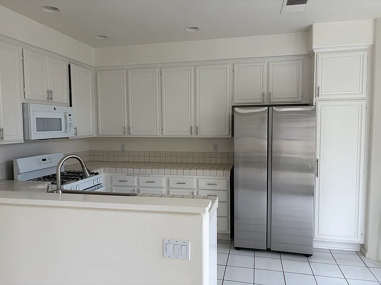 8207 E White Fir Ln — Photo 7