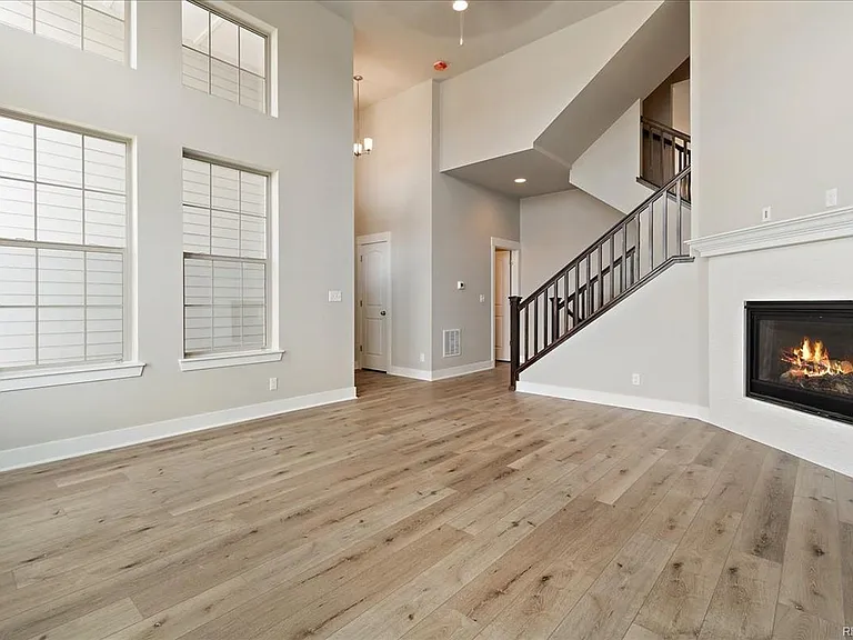 5960 N Dallas St — Photo 9