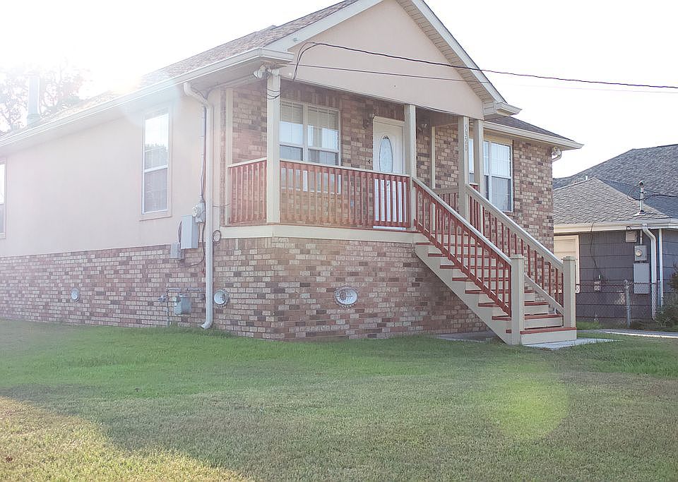 1st image of 5320 Music St