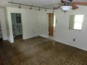 4th image of 10926 Canal Dr