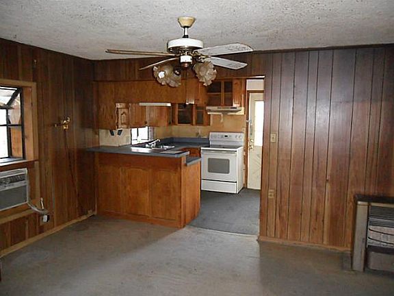 4th image of 5317 Deavers Ln