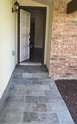 2nd image of 4716 Crawford Dr