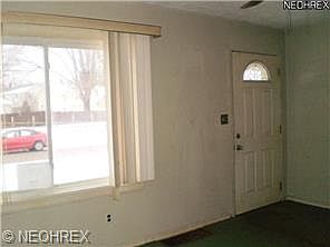 3rd image of 539 Williams St