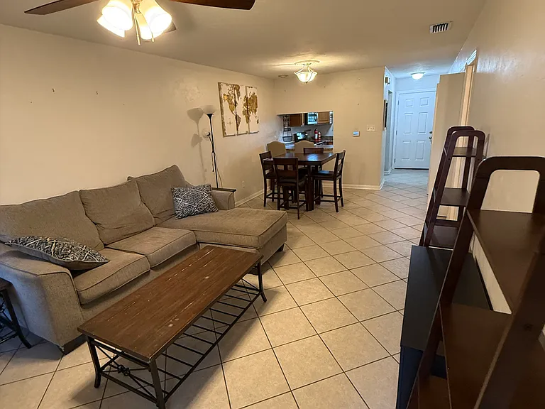 1108 Greentree Ct #C — Photo 17
