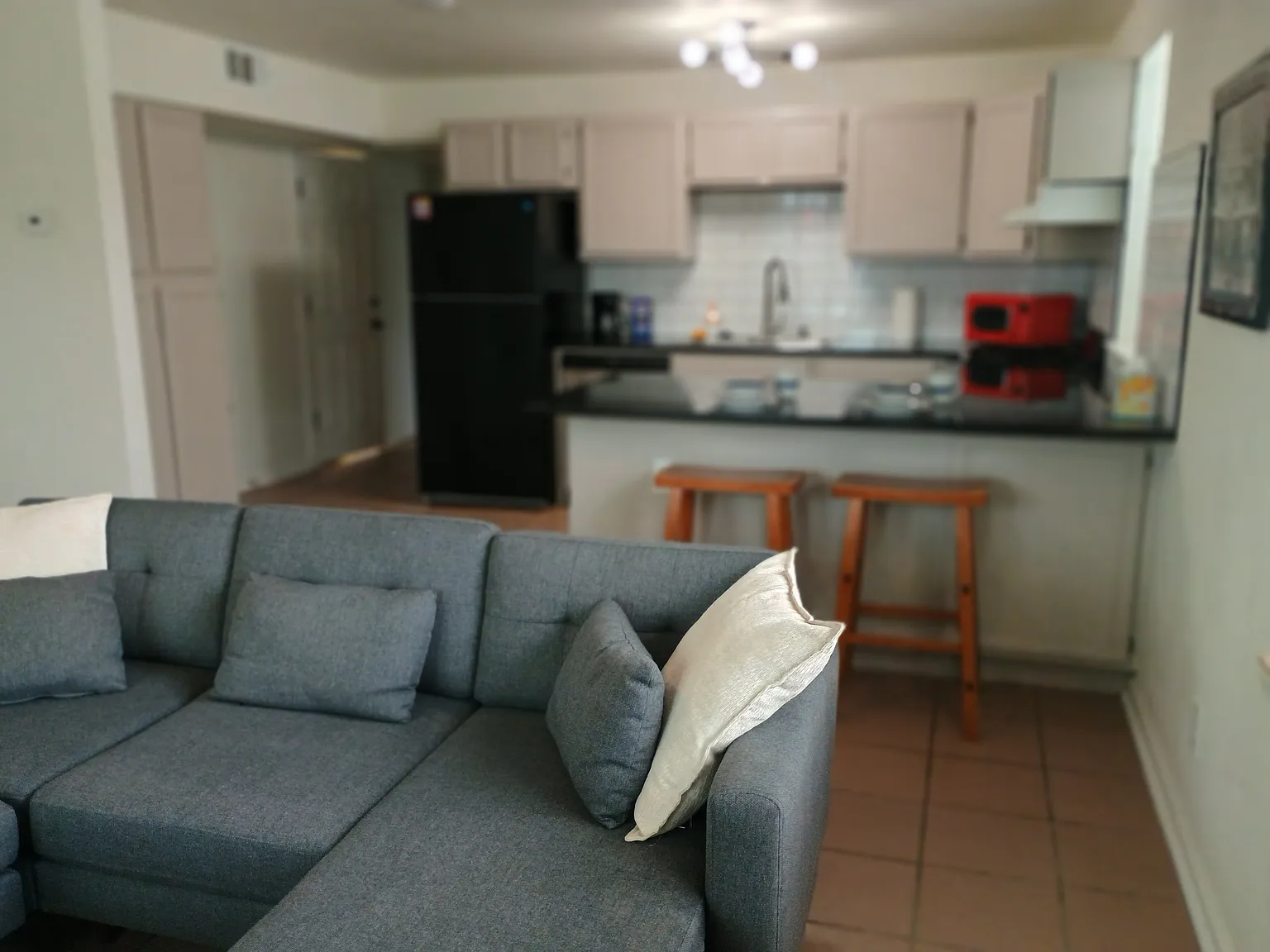 1312 S Quaker Ave — Photo 3