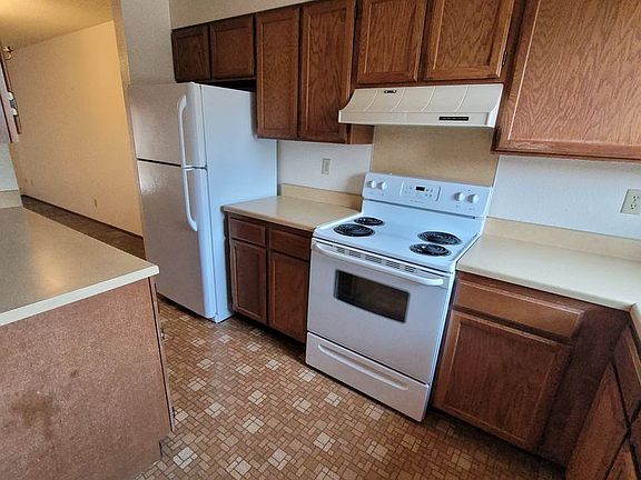 3rd image of 6732 Hollister Cir #6736