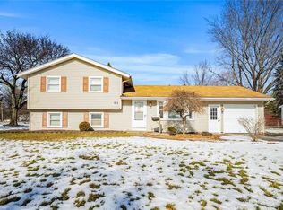 474 Wildwood Dr, Rochester, NY 14616