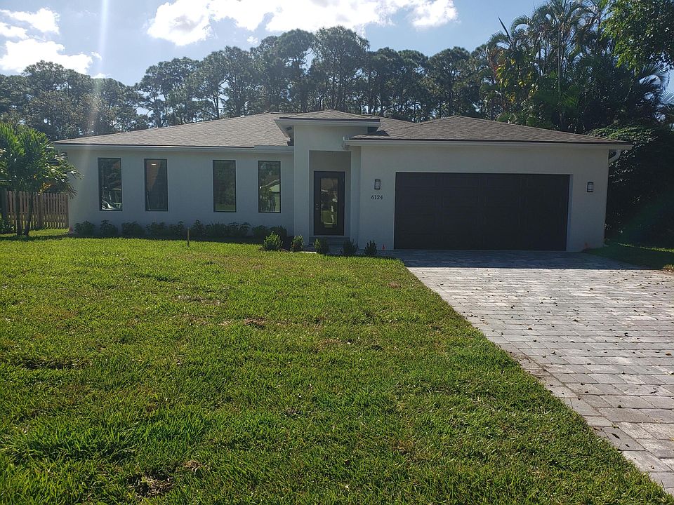 1st image of 6124 SE Orange Blossom Trail