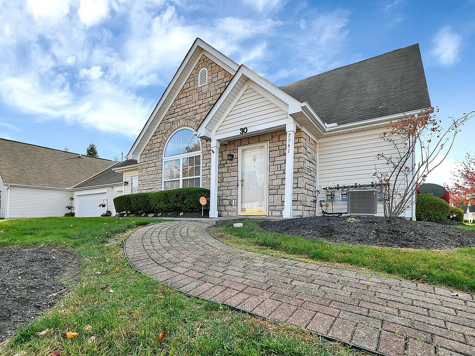 1st image of 7947 Harvestmoon Dr S