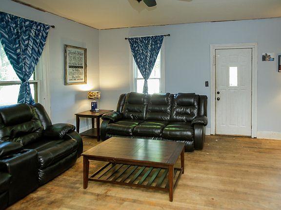 342 division street-103