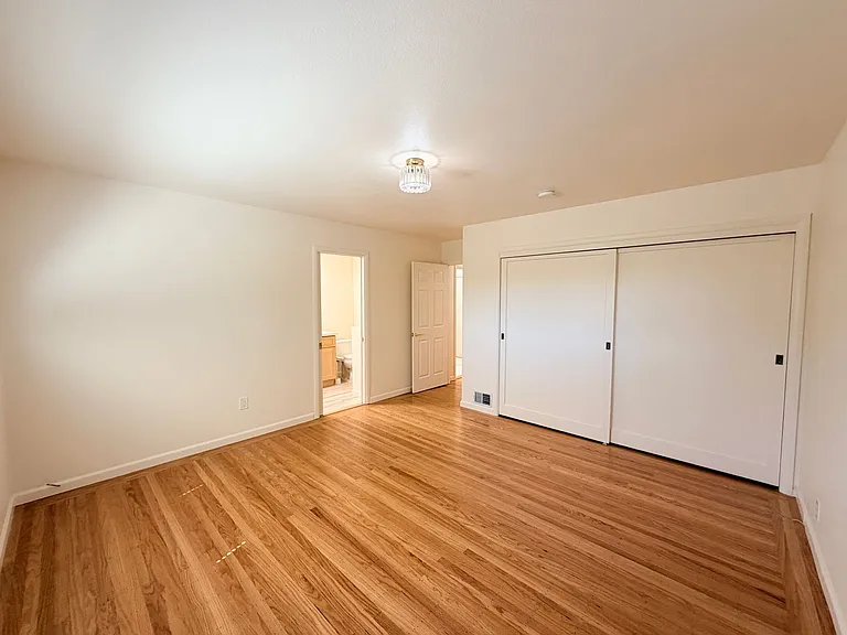 11 Birch Ave — Photo 11