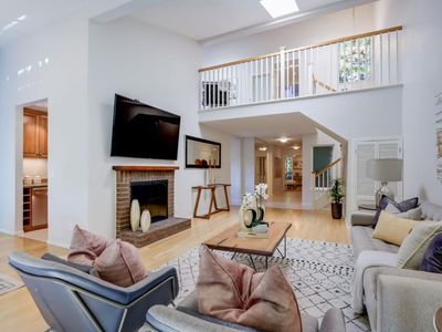 2040 W Middlefield Rd APT 20, Mountain View, CA, 94043