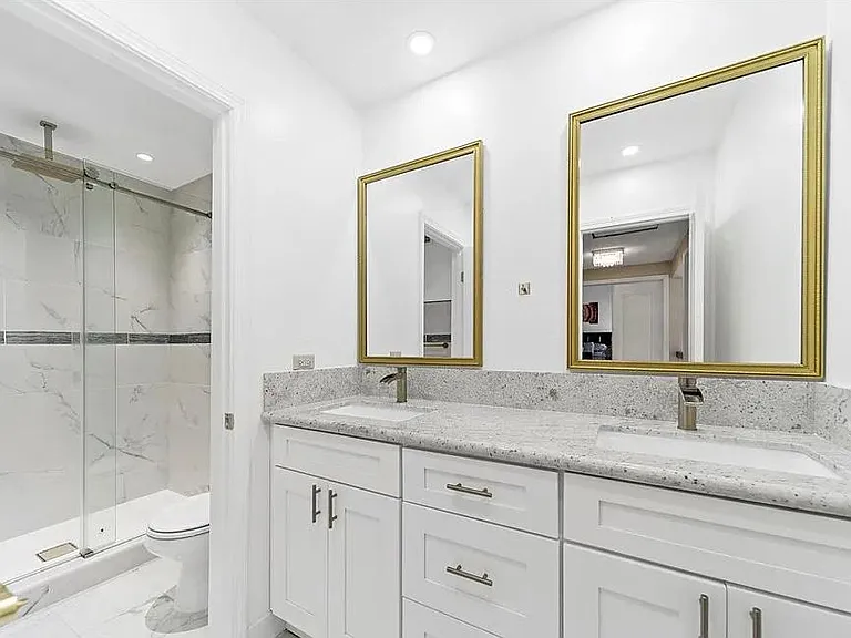 652 E Skylark Dr — Photo 10