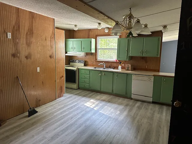 3 bed, 2.5 bath, 1344 sqft, $1,200 — Photo 4