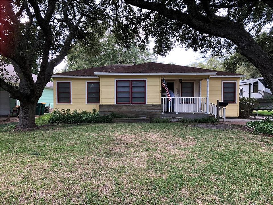 1st image of 1406 W Houston Dr