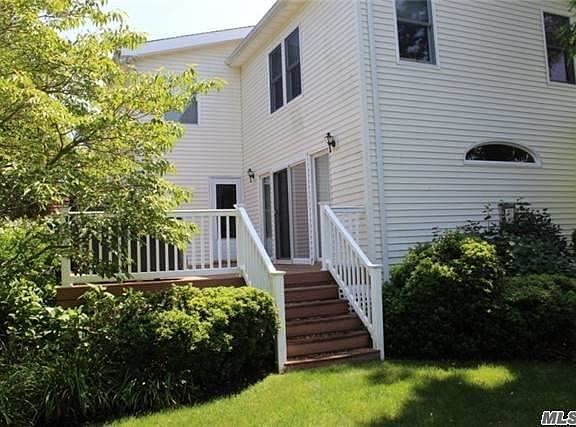 5th image of 36 Perry Ave
