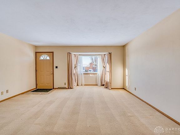 5th image of 522 David Dr