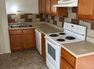 3 Meramec Ln APT C, Eureka, MO 63025