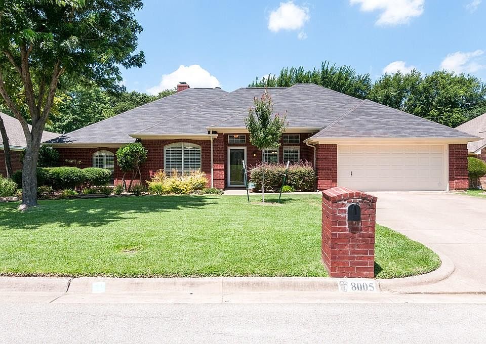 1st image of 8005 Hunter Ln