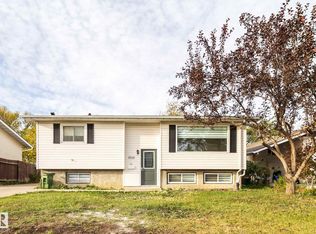 7115 12th Ave NW, Edmonton, AB T6K3H6