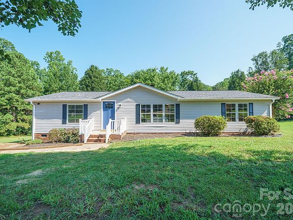 2nd image of 144 Carolina Wren Dr