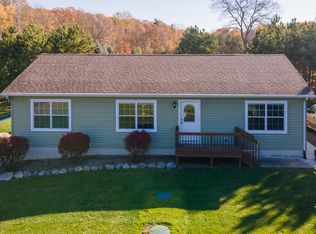 2442 Scout Rd, Eaton Rapids, MI 48827