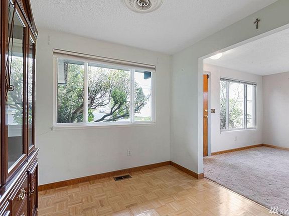 5th image of 4219 N Orchard St