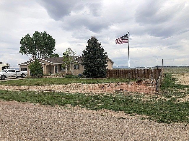 1st image of 281 W Bywood Dr