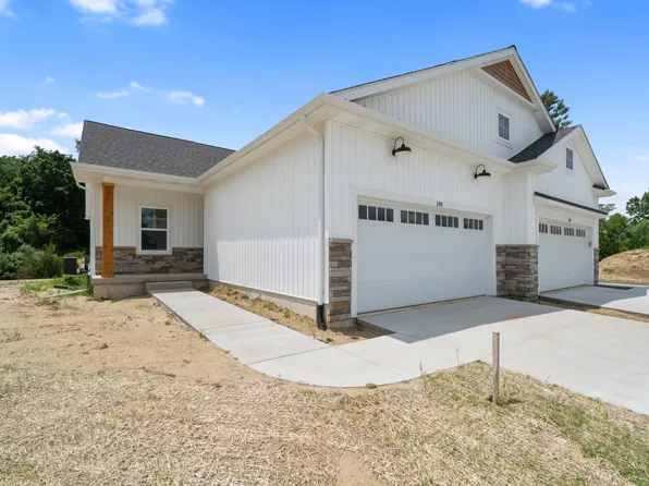 134 Ashley Ct, Brooklyn, MI 49230