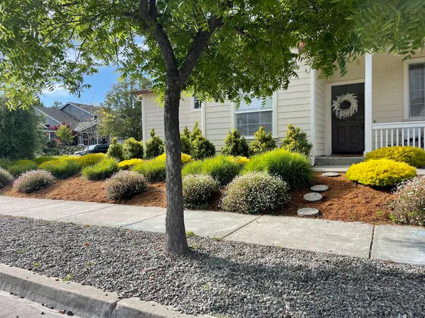 2501 Cedar Berry Ave, Santa Rosa, CA 95404