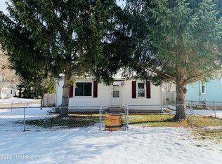 2140 Dawson Ave NE, Grand Rapids, MI